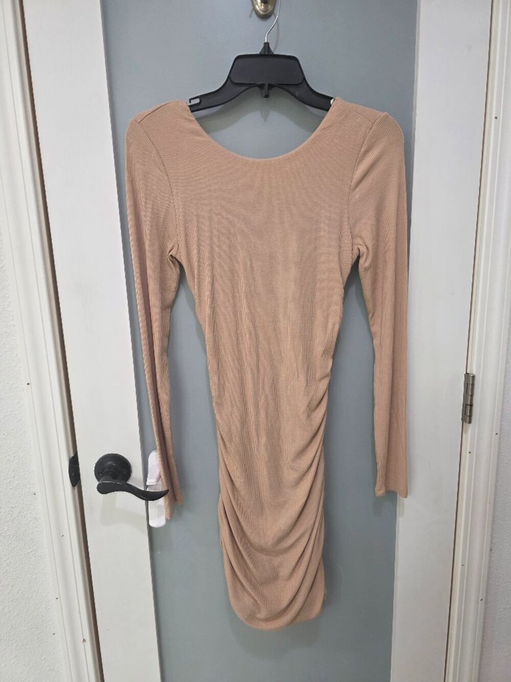 Princess Polly Women’s Tan Long Sleeve Ruched Bodycon Dress – Size 6‎